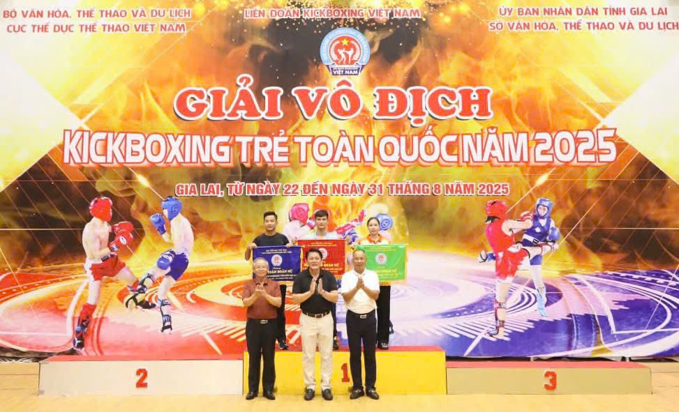 Các VĐV Trường Phổ thông Năng khiếu TDTT tỉnh Thái Nguyên tỏa sáng tại giải vô địch Kickboxing trẻ toàn quốc năm 2025